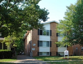 Building Photo - 927 W Shiawassee St