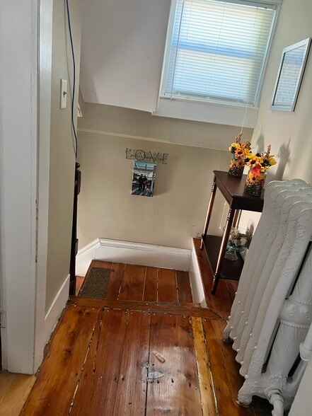 Building Photo - 1 Poole St