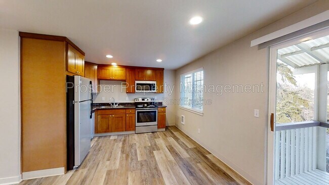 Building Photo - 2301 S 74th St