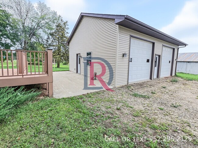 Building Photo - 7250 County Rd 19