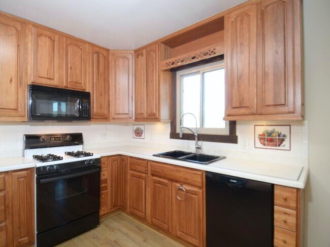 Building Photo - 1179 Justice Dr