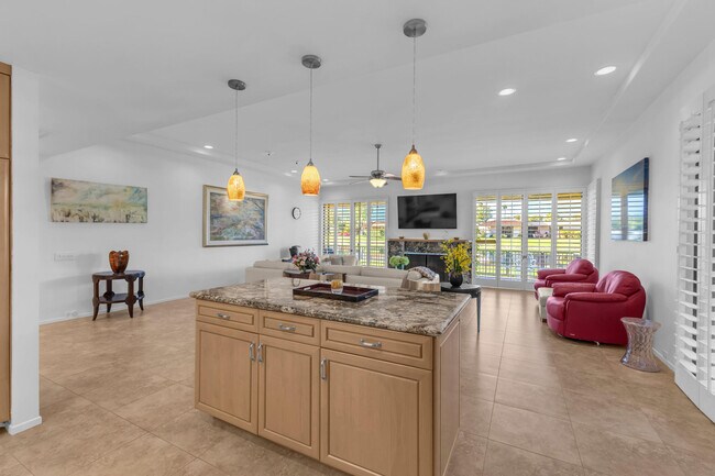 Building Photo - 10 Colgate Dr