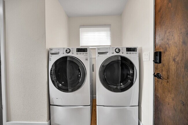 Building Photo - $3,995.95, $200 Off Cleaning Voucher, 4 Beds - 3 Baths, Single Family Home in Denver with 2-Car A...