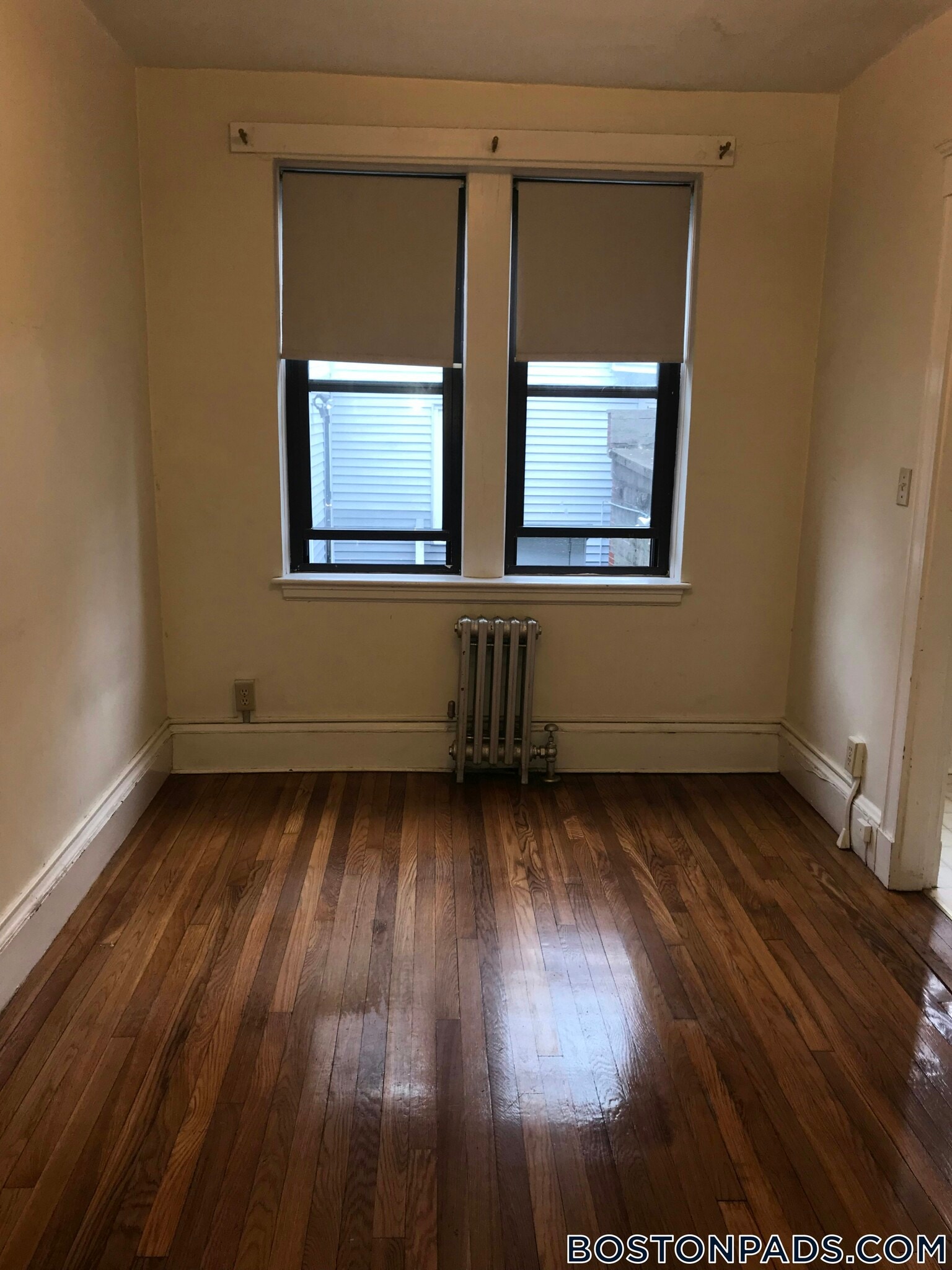 Building Photo - 53 Fellsway W