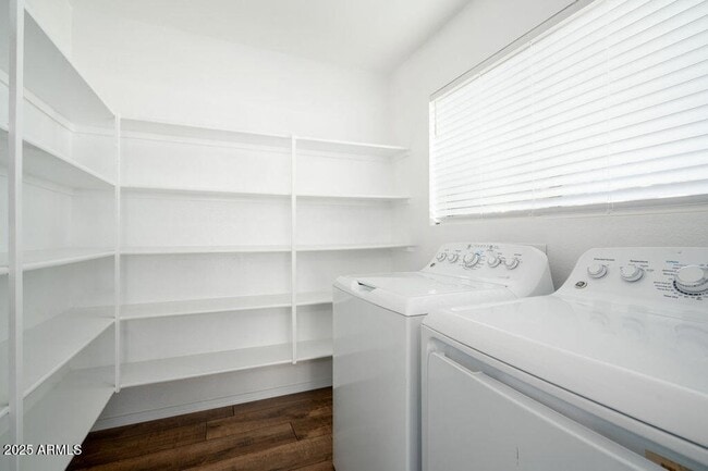 Building Photo - 7940 W Mission Ln