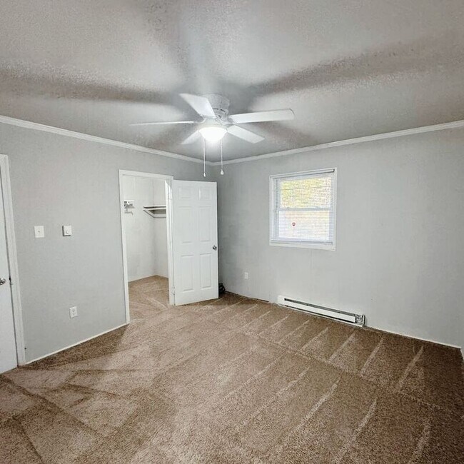 Building Photo - 2572 Alcott Rd