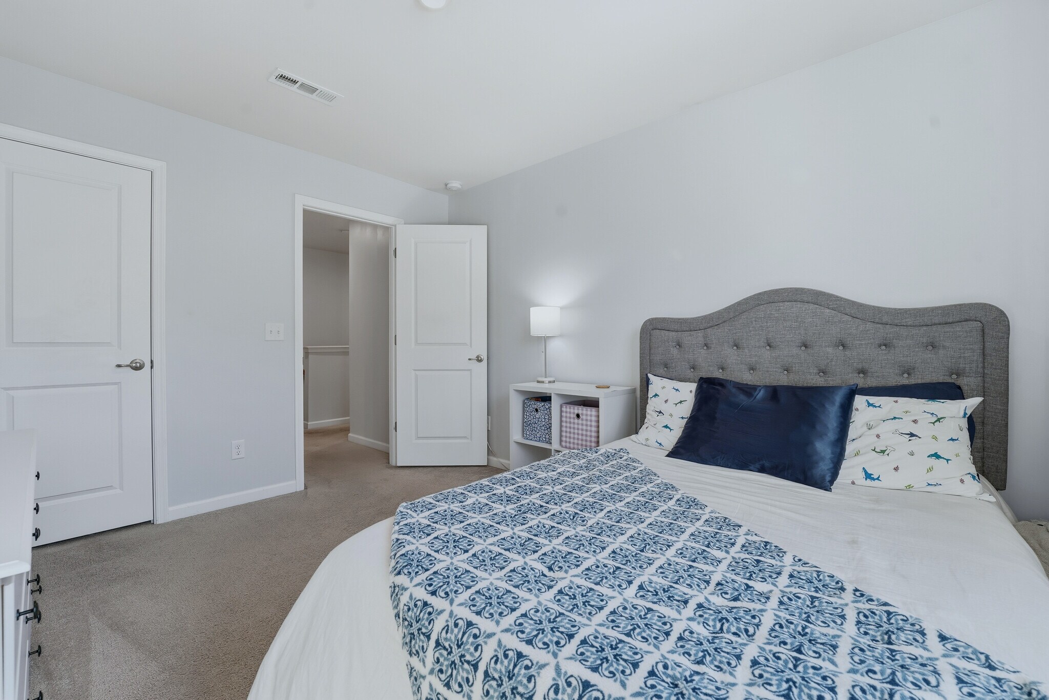 Building Photo - 838 Dean Dr