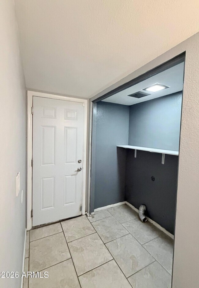 Building Photo - 11815 N 65th Dr