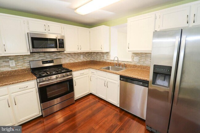 Building Photo - 5933 Grisby House Ct