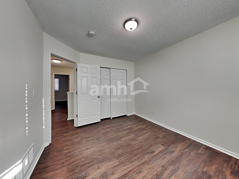 Building Photo - 4821 Ardley Dr