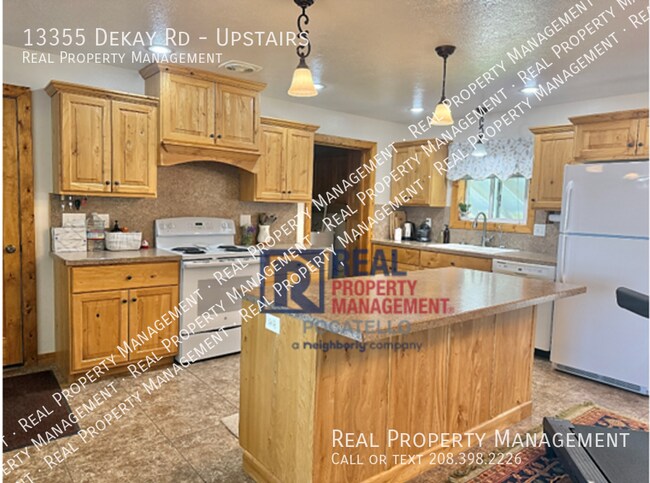 Building Photo - 13355 N Dekay Rd