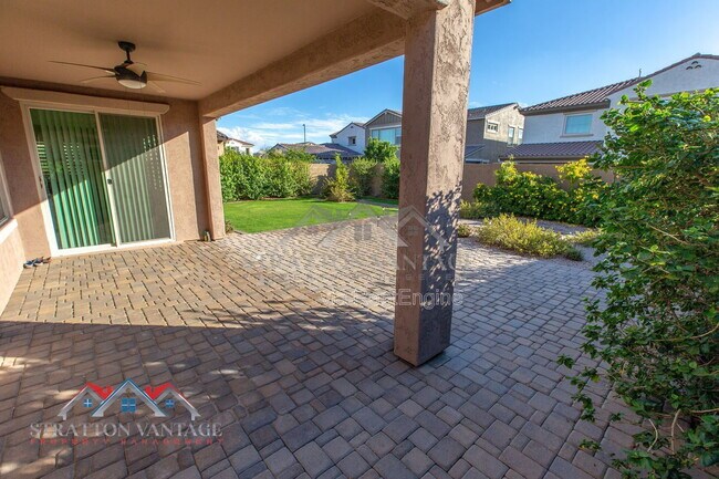 Building Photo - 959 W Zion Pl