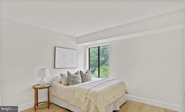 Building Photo - 10580 Cross Fox Ln