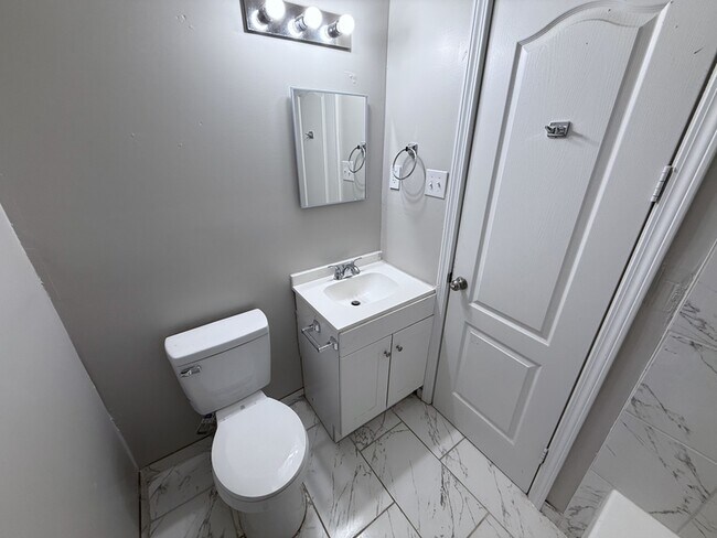 Building Photo - 1155 N Belvedere Blvd