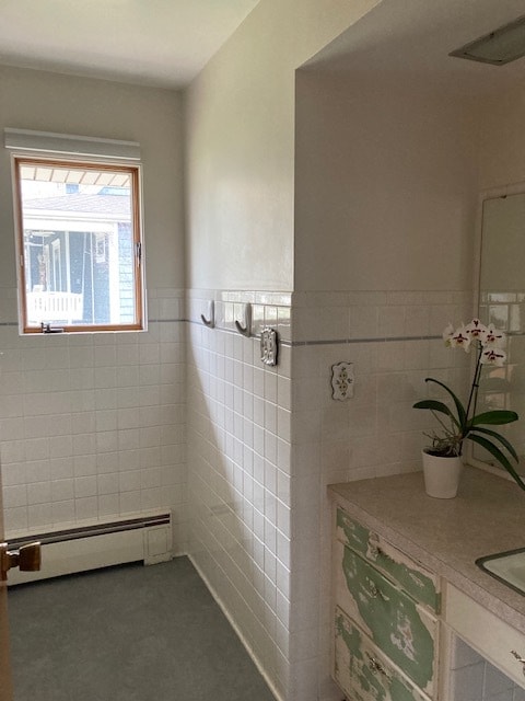 Building Photo - 108 S Maple Ave