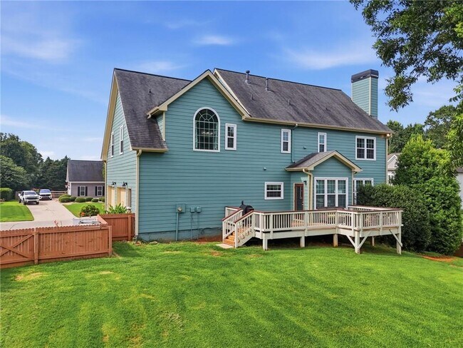 Building Photo - 8205 Applewood Ct