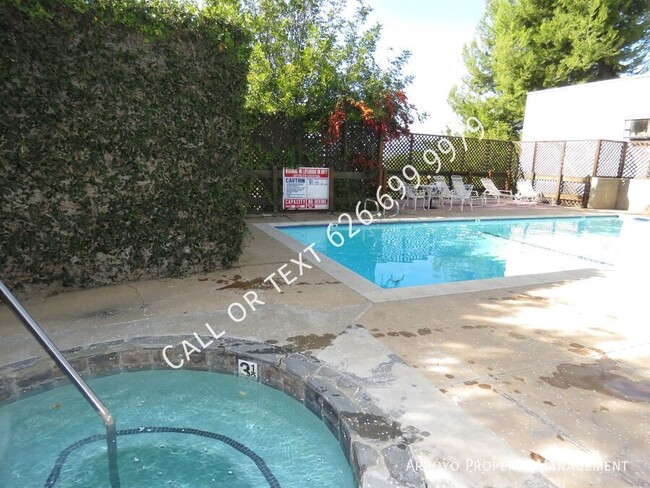 Building Photo - 617 Cabrillo Villas