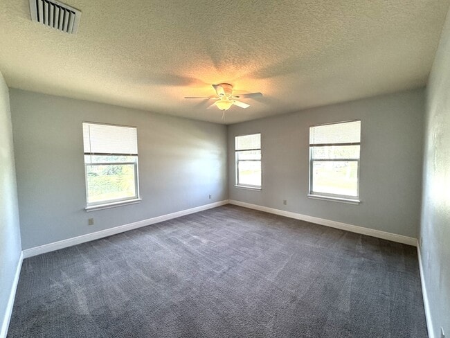 Building Photo - 2525 Gowen St