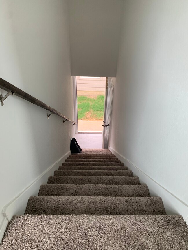 Stairs - 20418 Onyx Ring
