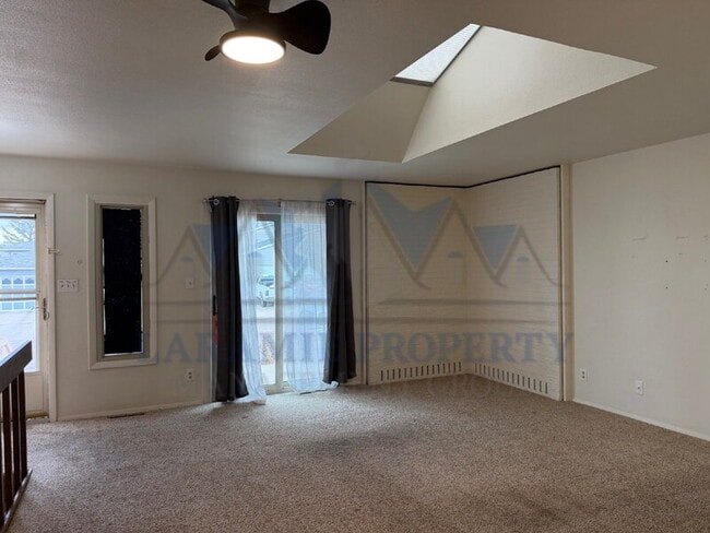 Building Photo - 1080 N 18th St