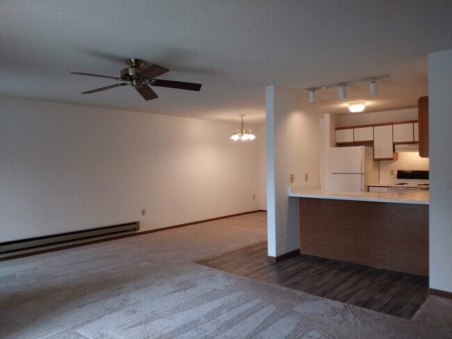 Kitchen/Dining Room - 220 Cardinal Dr