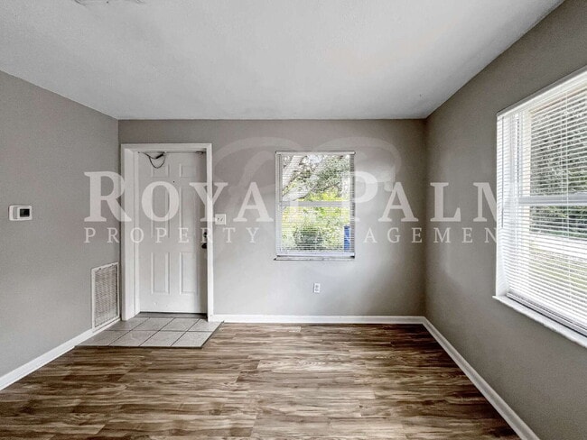 Building Photo - Spring Savings Are in Bloom! 1BR/1BTH with Fort Myers Style to Swoon Over + $250 Off the 1st Month!