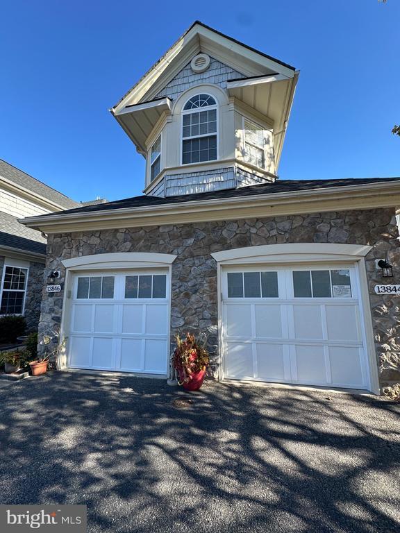 Building Photo - 13846 Greendale Dr