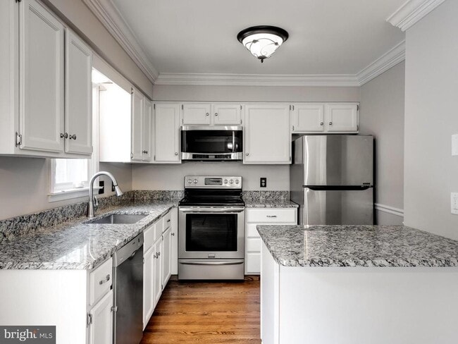 Building Photo - 803 Pritchet Ct