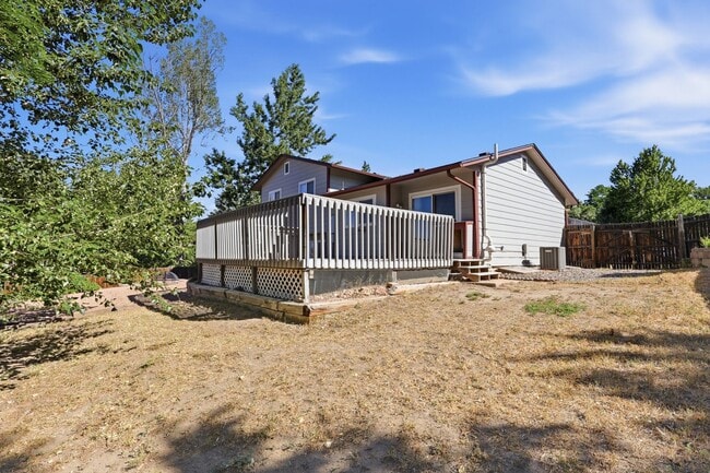 Building Photo - 931 Mountain View