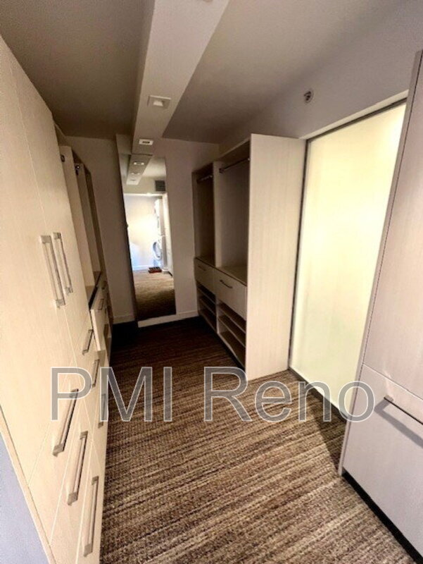 Building Photo - 255 N Sierra St