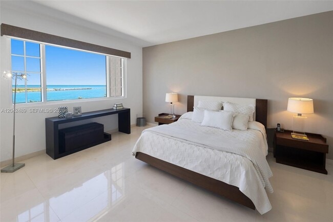 Building Photo - 7141 Fisher Island Dr