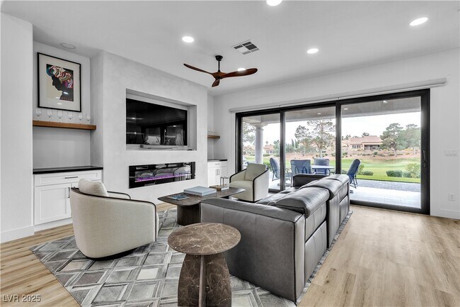 Building Photo - 9513 Villa Ridge Dr