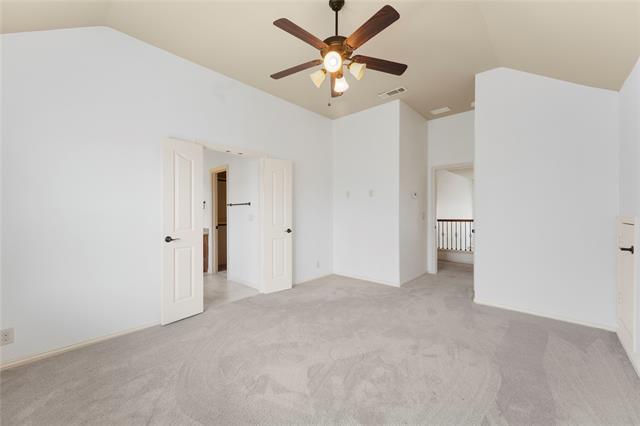 Building Photo - 1204 E Shawnee Dr