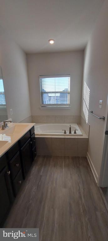 Building Photo - 5970 Fallfish Ct