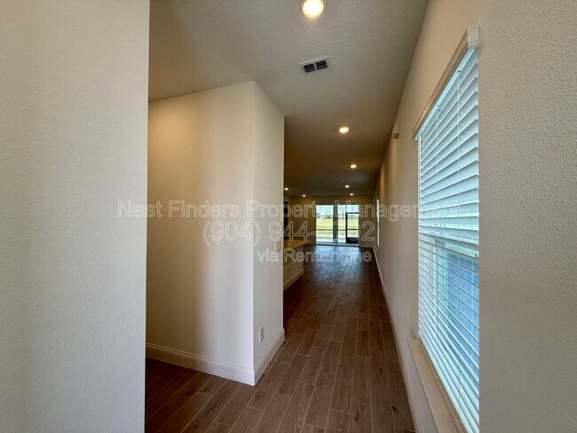 Building Photo - 407 Murphys Dr