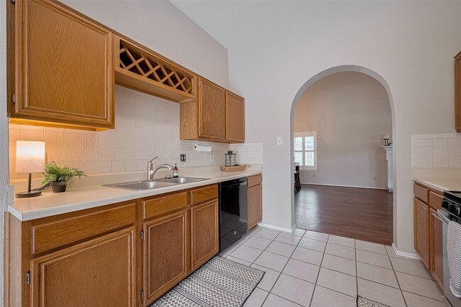 Building Photo - 5814 N Magazine Cir