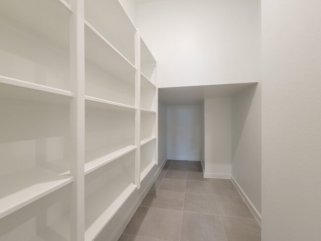 Building Photo - 2905 Terrace Grove Dr