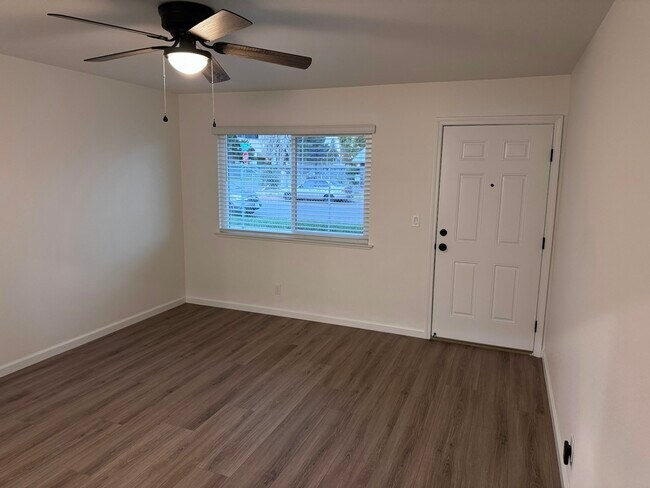 Building Photo - 2118 N Glenn Ave