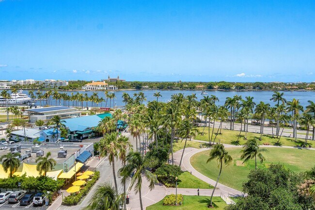 Building Photo - 201 S Narcissus Ave