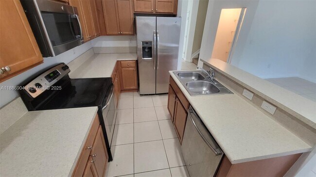 Building Photo - 4219 SW 164th Ct