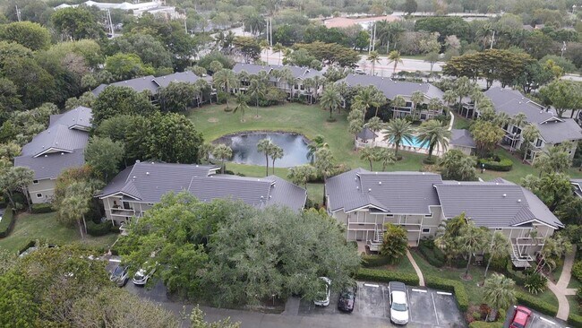 Building Photo - 11863 Wimbledon Cir