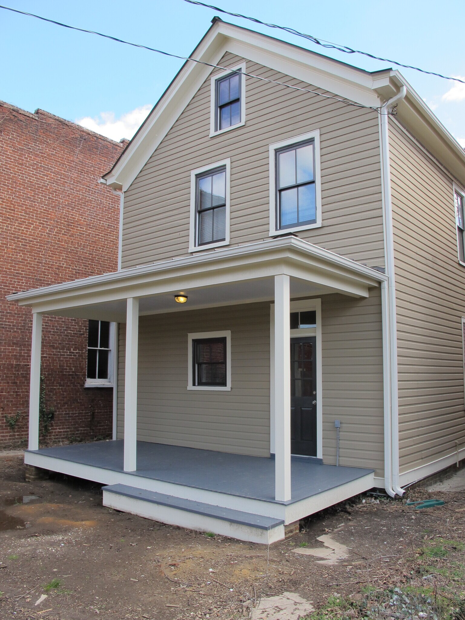 Building Photo - 1307 Bainbridge St