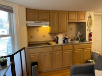 Building Photo - Great Deal! Charming Studio w/Alcove (2 ro...