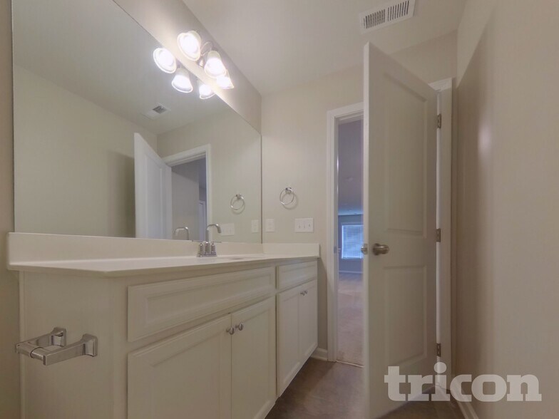 Building Photo - 93 Leyland Ct