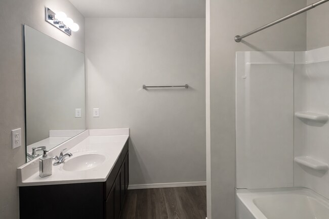 Building Photo - 1308 Isabella Dr