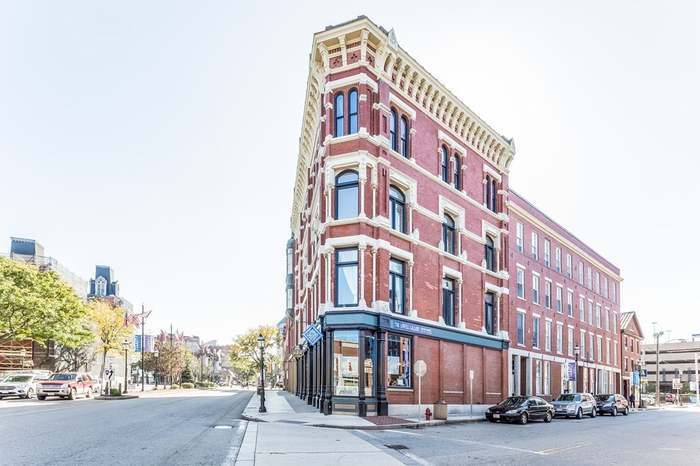 Building Photo - 219 Central St