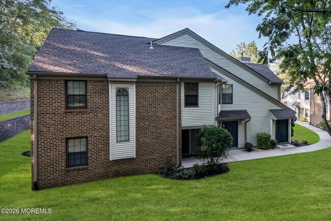 Building Photo - 2101 Bayhead Dr
