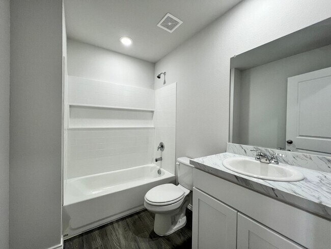 Building Photo - New Home in New Tolar Oaks Neighborhood