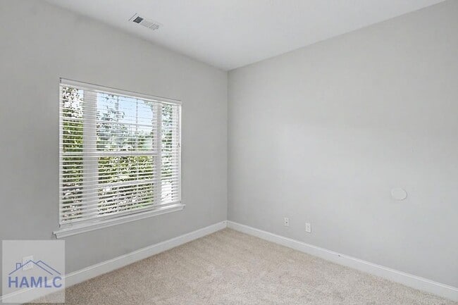 Building Photo - 158 Ashley Ln