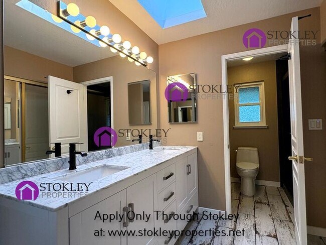 Building Photo - 66 Cuesta Way